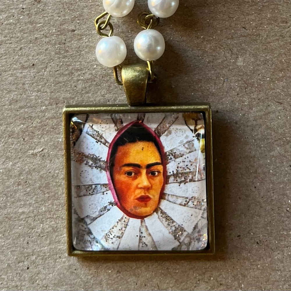 SOLD Frida Kahlo Art Pendant Necklace Vintage Beads - Picture 5 of 16